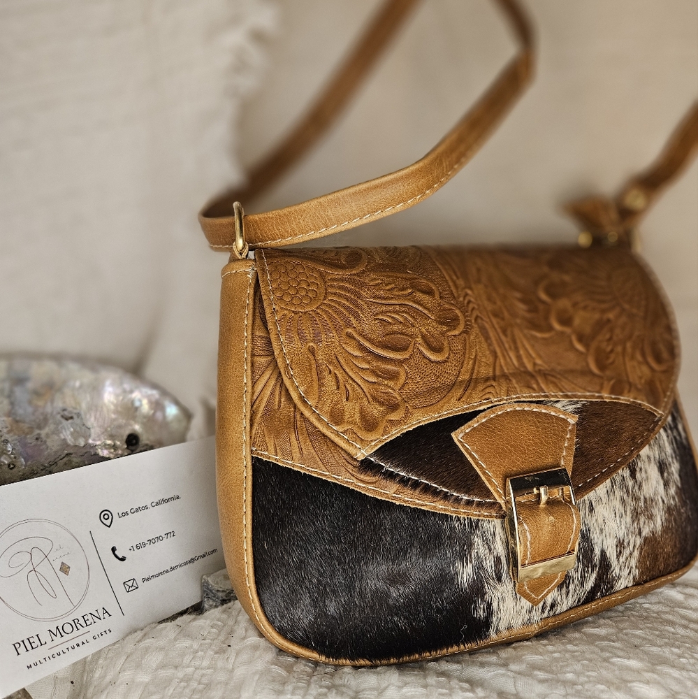 crossbody bag 100% leather with fur, handmade.